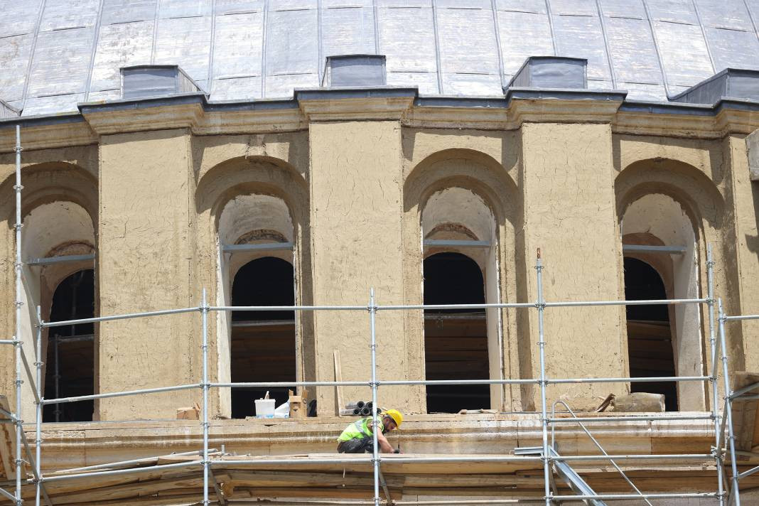 Selimiye Camisi'nin ana kubbe aleminin montajı tamamlandı - Resim: 1